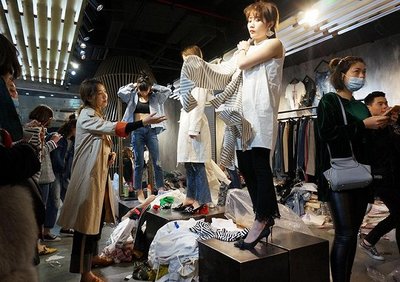 服裝批發城會消失么?我們去杭州的四季青看了看